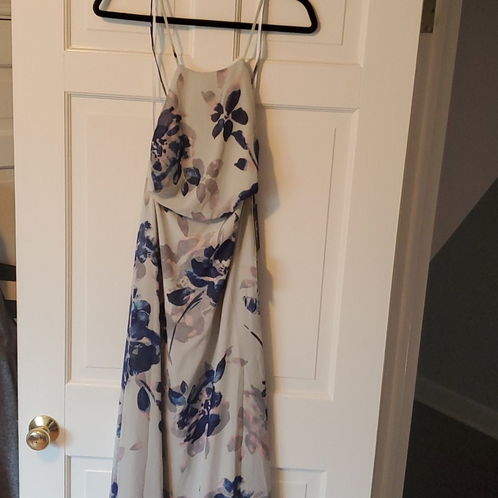 Gray floral print lace-up maxi dress by Lulu's